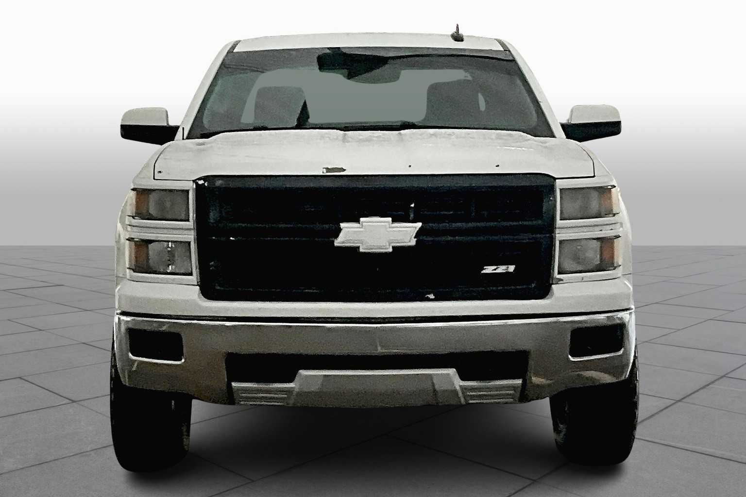 2015 Chevrolet Silverado 1500 LT photo 3