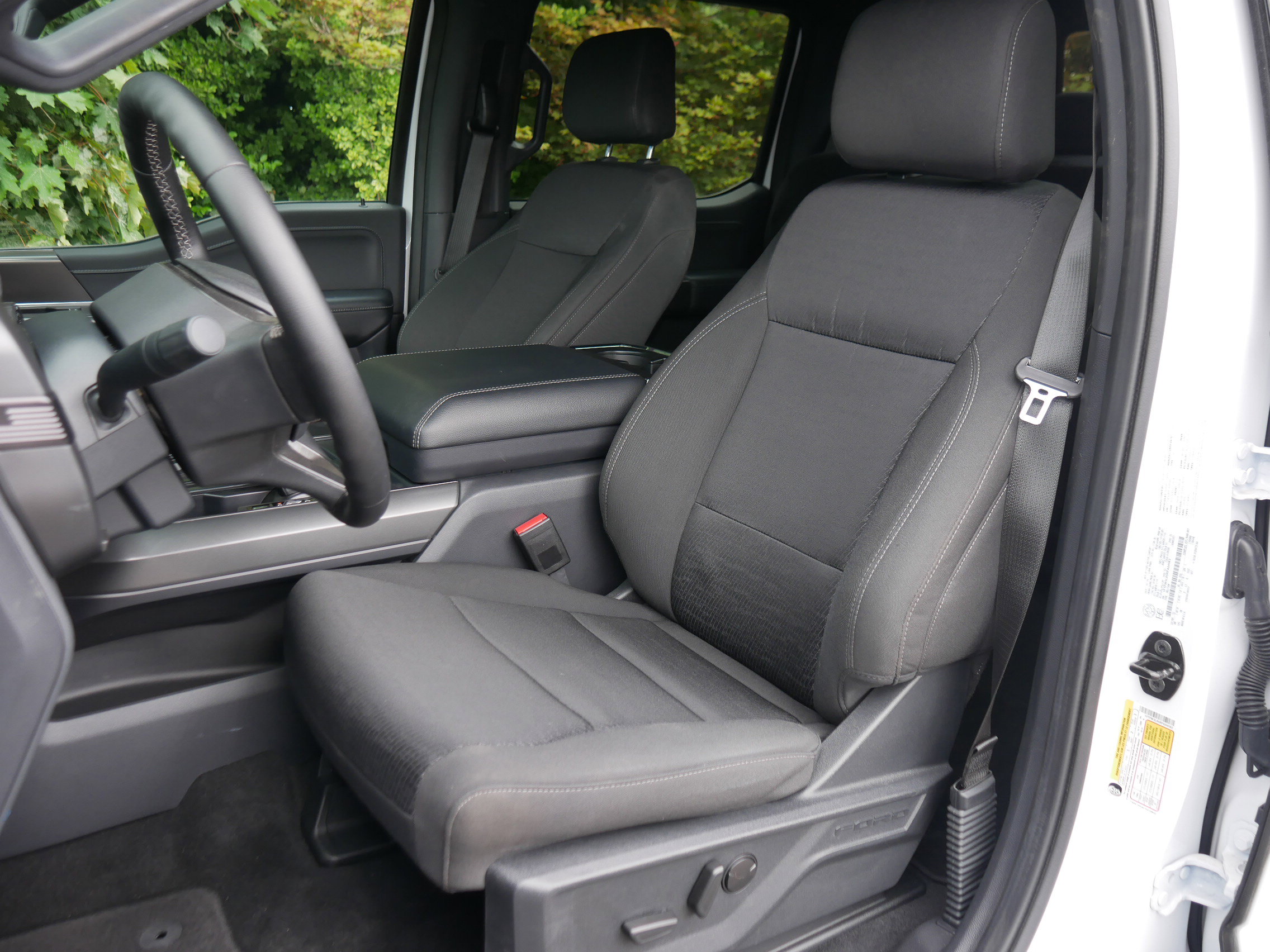 2024 Ford F-150 XLT photo 31