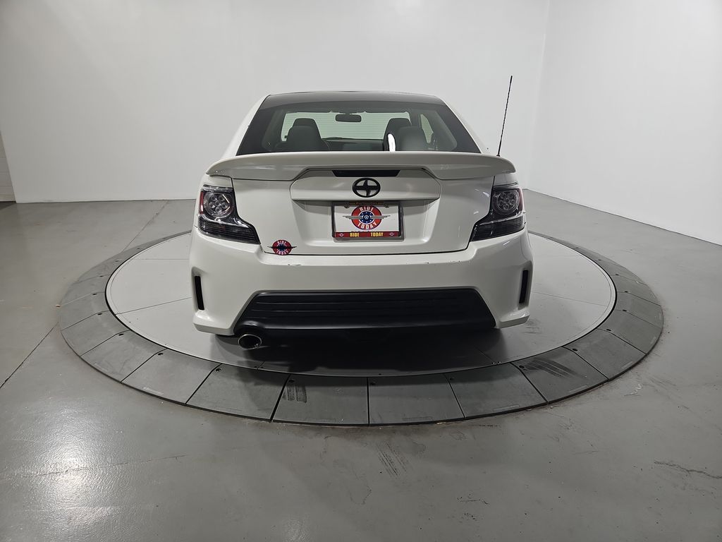 2015 Scion tC Base photo 4