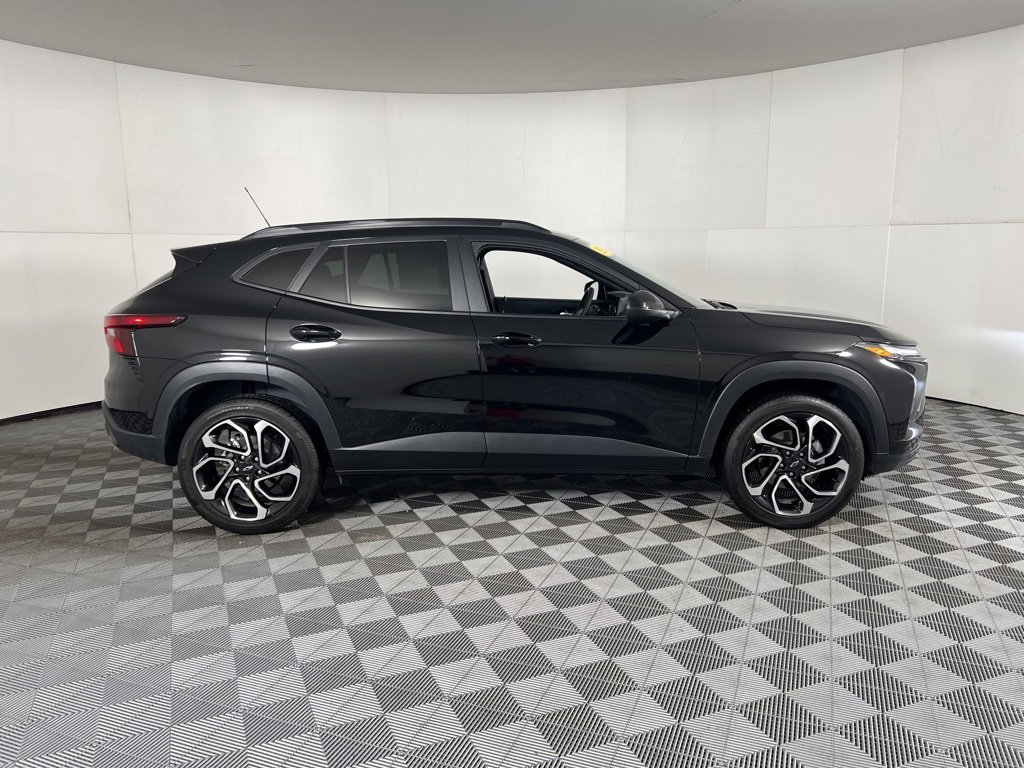 2024 Chevrolet Trax photo 4