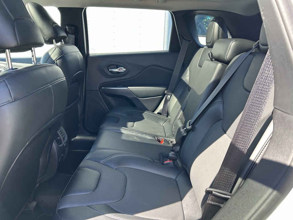 2022 Jeep Cherokee Limited photo 25