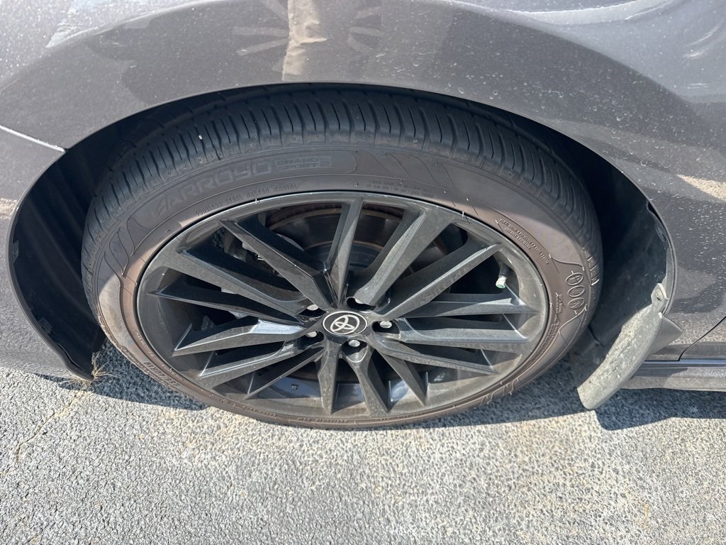 2022 Toyota Camry Hybrid XSE photo 5