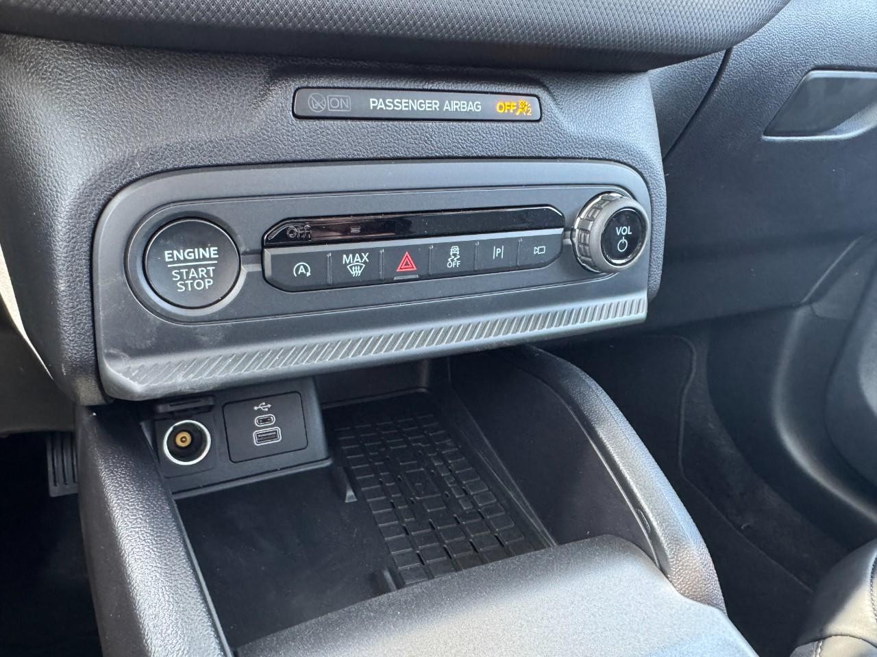 2025 Ford Bronco Sport Outer Banks photo 12