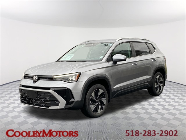 2026 Volkswagen Taos SE's photo