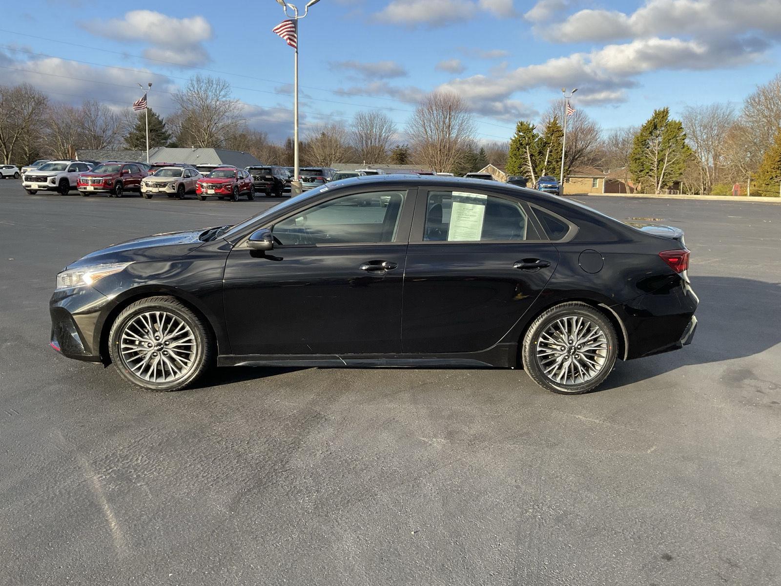 2022 Kia Forte GT-Line photo 4