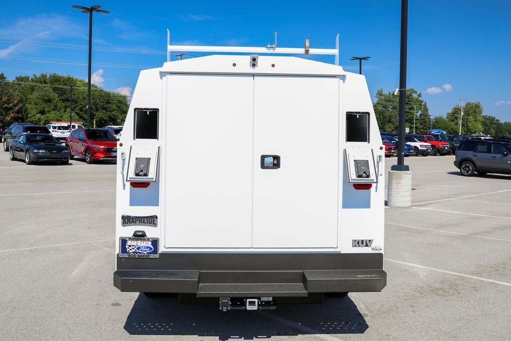 2025 Ford E-350 photo 22