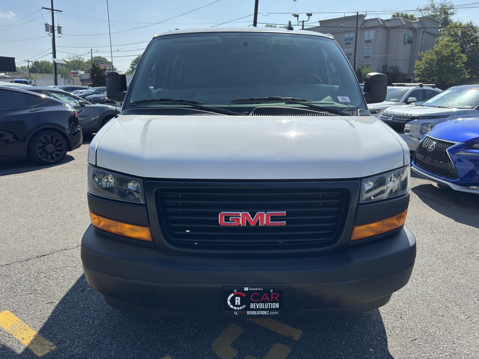 2023 Gmc Savana Cargo 2500 photo 2