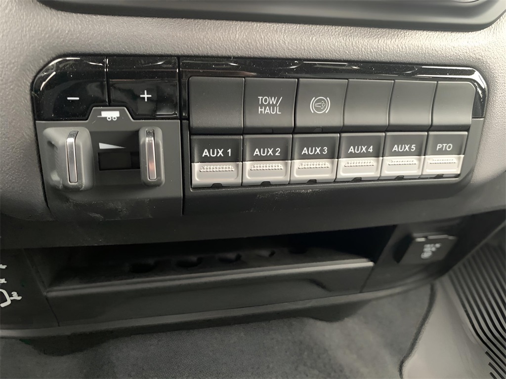 2024 Ram 4500 SLT photo 48