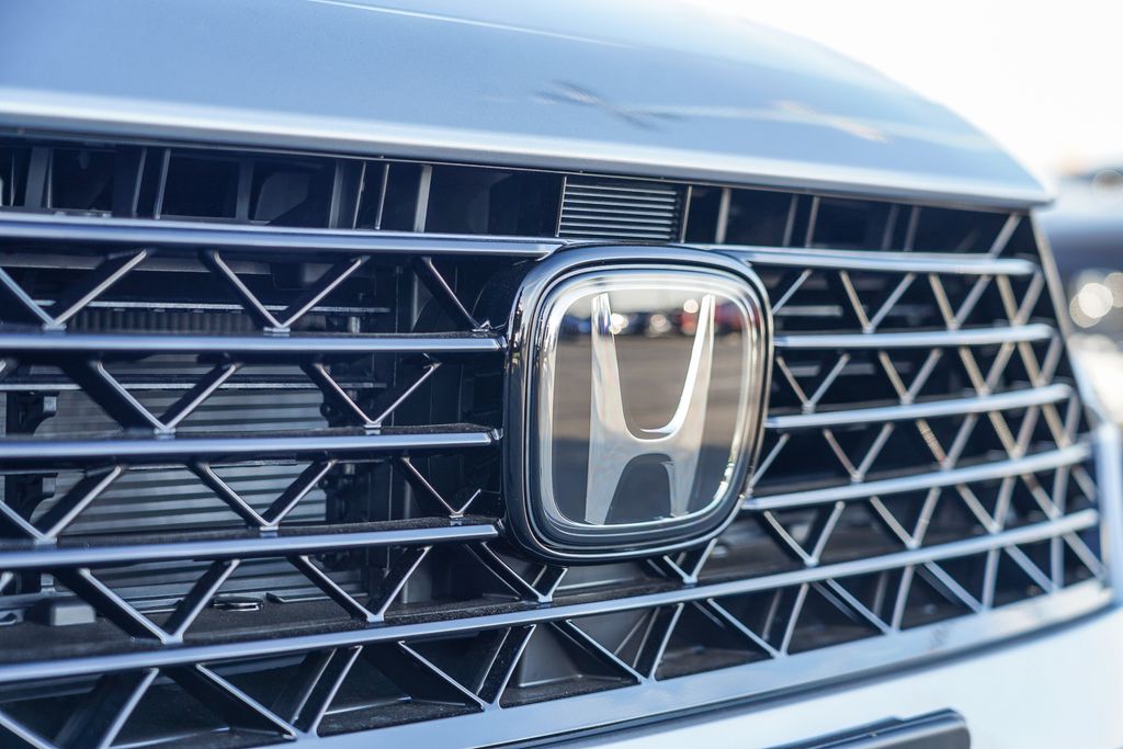 2025 Honda Accord SE photo 3