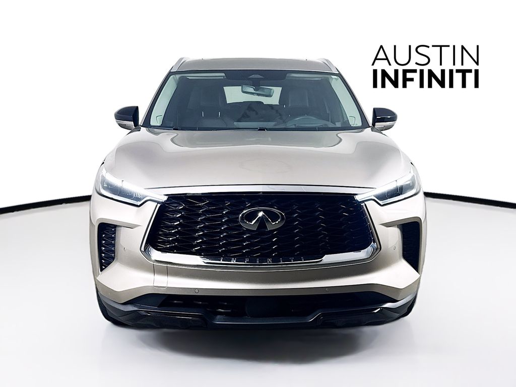 2023 Infiniti QX60 Luxe photo 2
