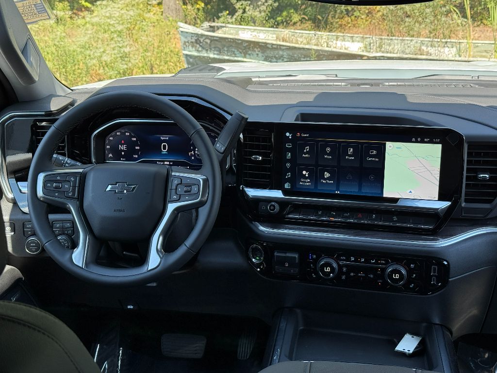 2025 Chevrolet Silverado 2500HD LTZ photo 17