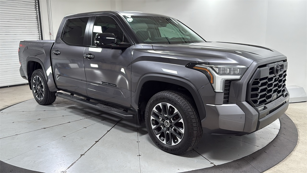 2024 Toyota Tundra Limited photo 3