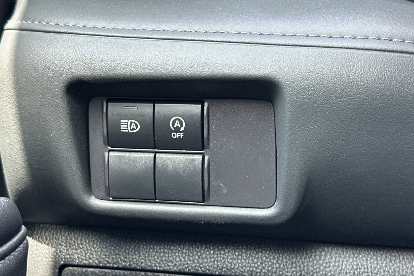 2023 Toyota Highlander L photo 30