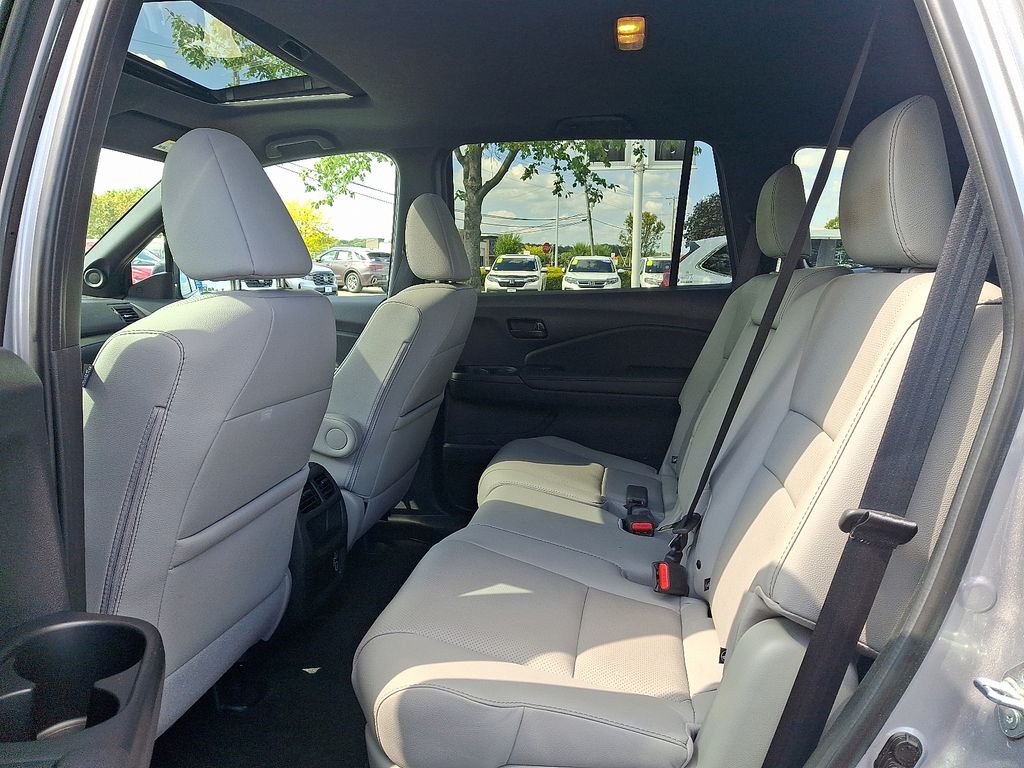 2023 Honda Passport EX-L photo 8
