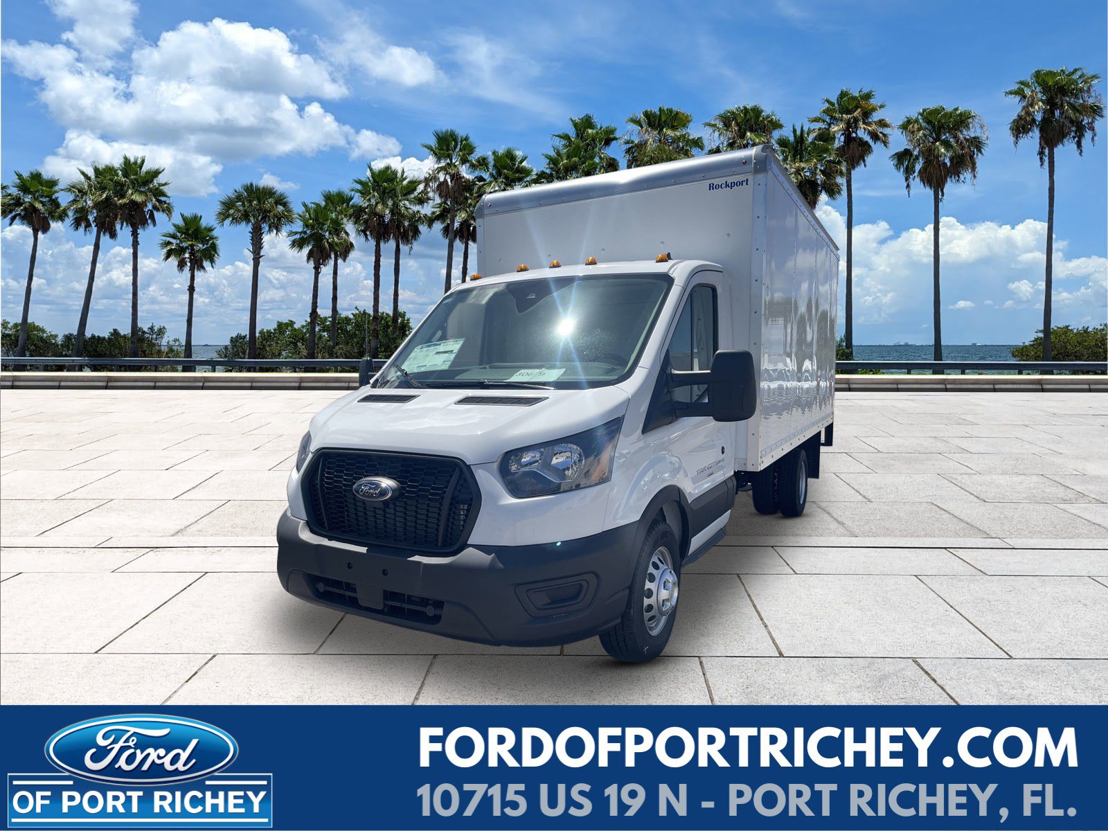 2024 Ford Transit Cutaway Base's photo