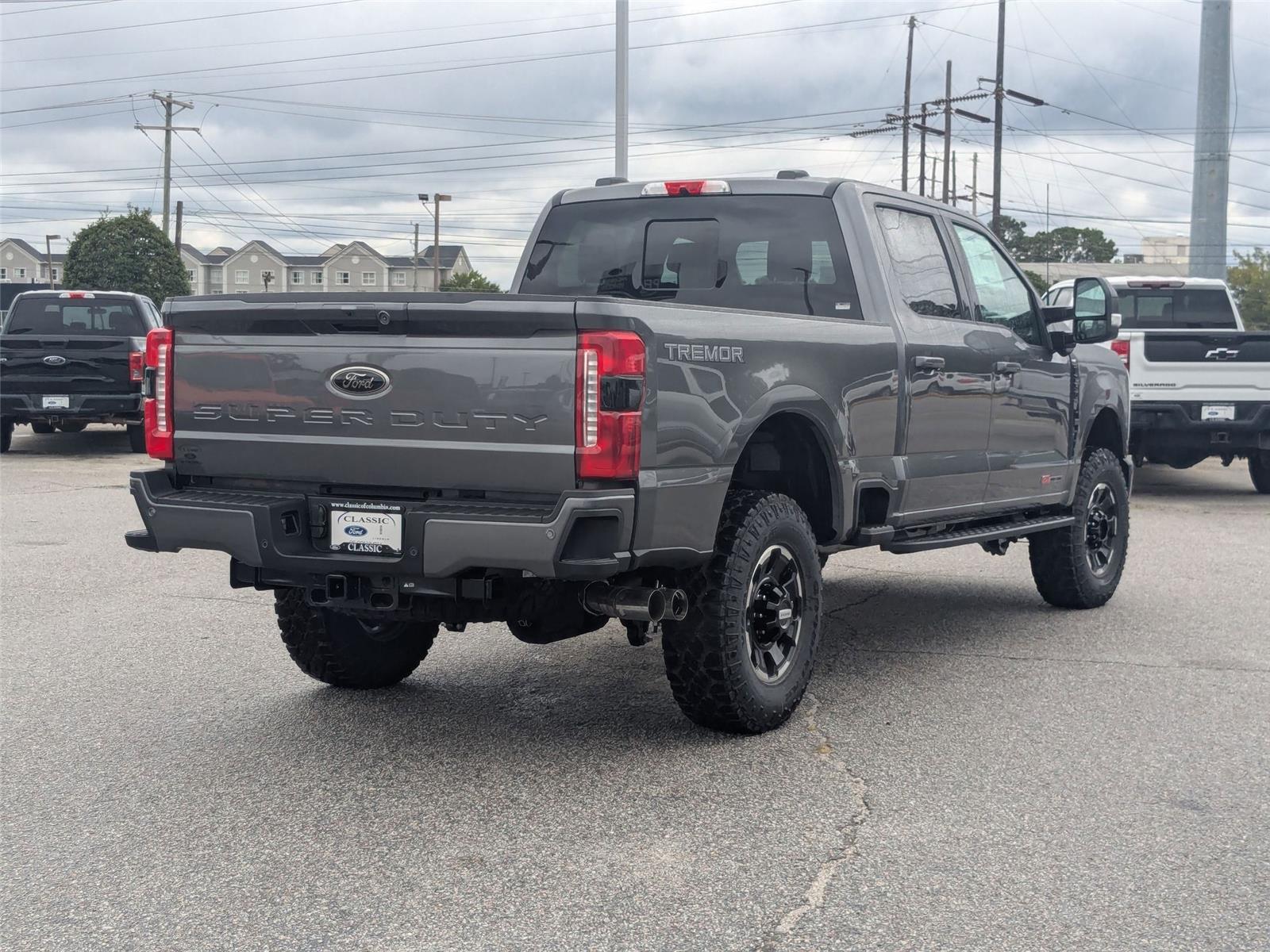 2026 Ford F-250 Lariat photo 4