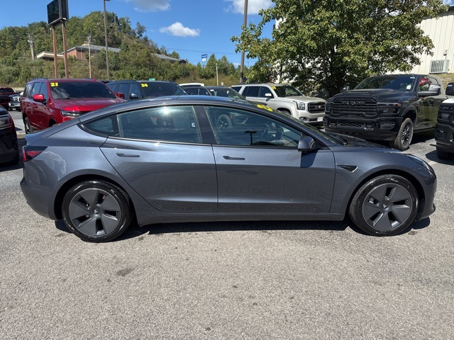 2023 Tesla Model 3 photo 2