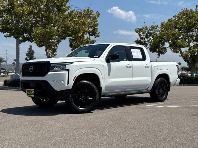 2023 Nissan Frontier SV photo 2