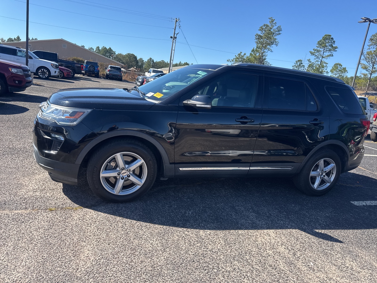 2018 Ford Explorer XLT photo 4