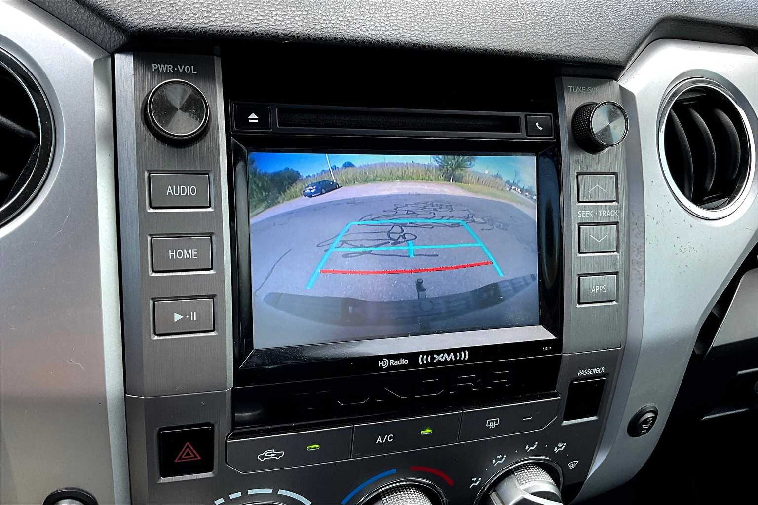 2017 Toyota Tundra SR5 photo 28