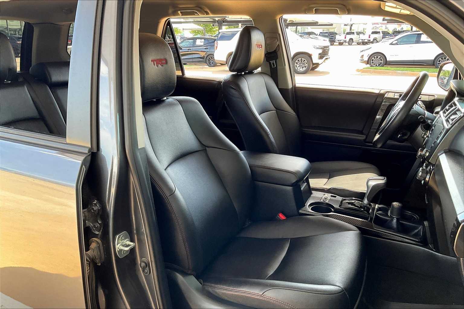2023 Toyota 4Runner TRD Premium photo 8