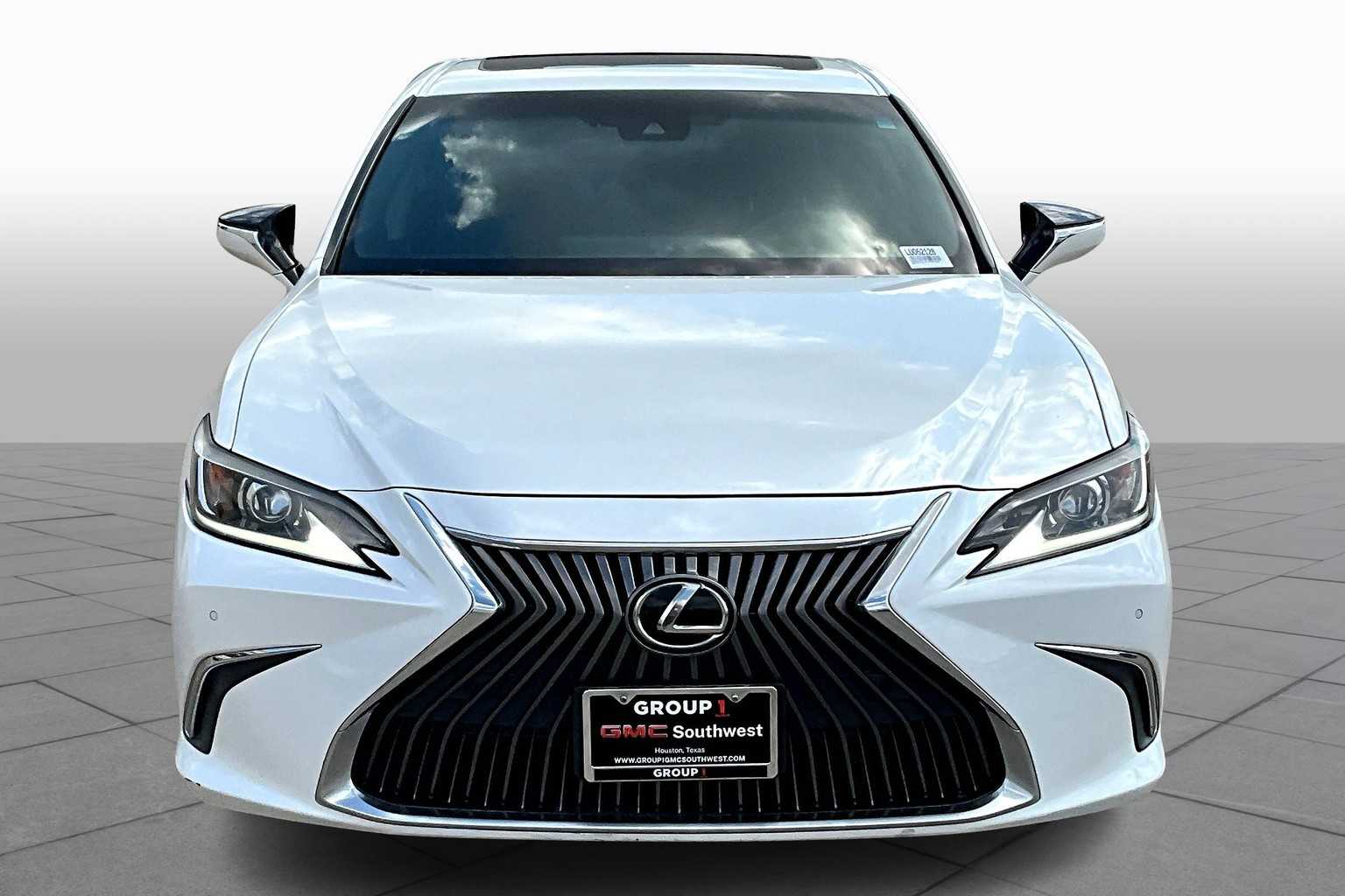 2020 Lexus ES 350 Premium photo 3