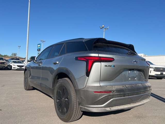 2025 Chevrolet Blazer EV photo 2