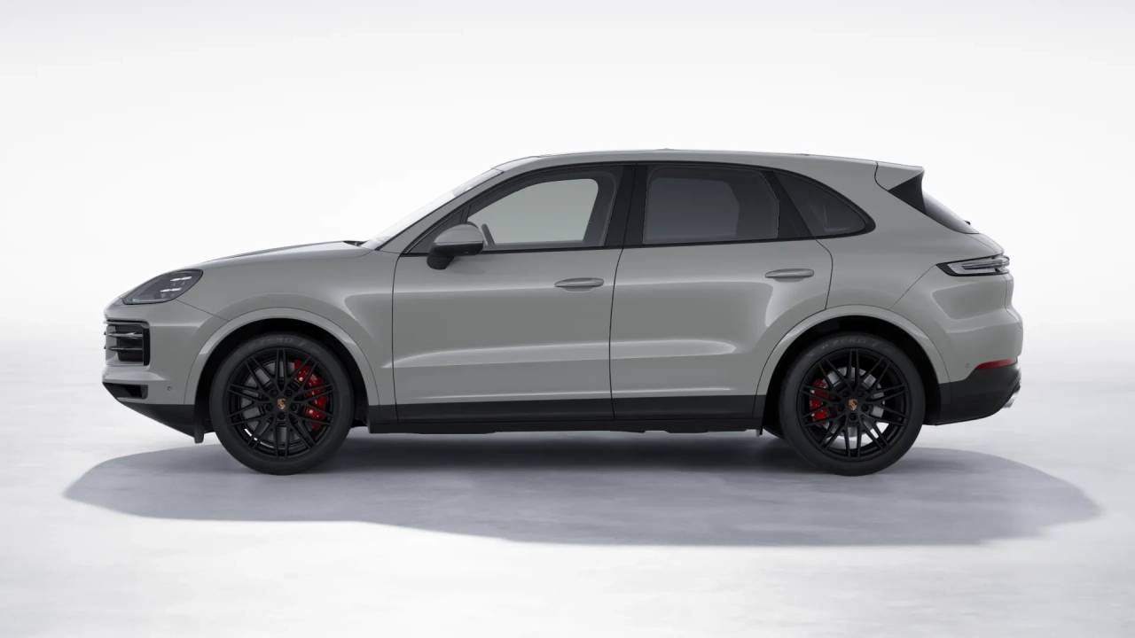 2025 Porsche Cayenne S photo 2