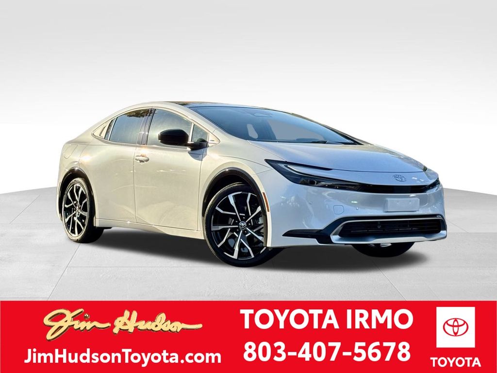 2026 Toyota Prius XSE's photo