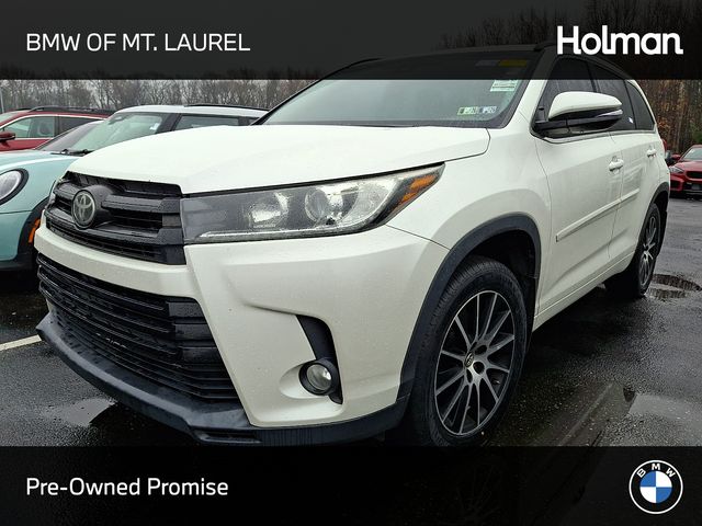 2017 Toyota Highlander SE