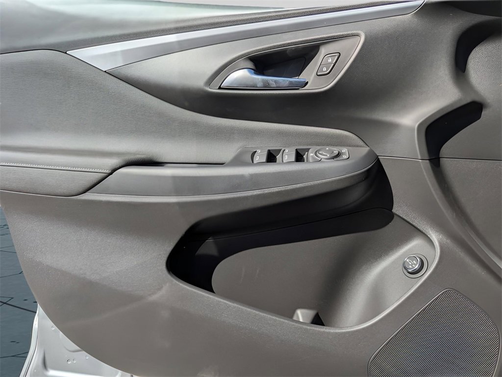 2025 Buick Envista Preferred photo 17