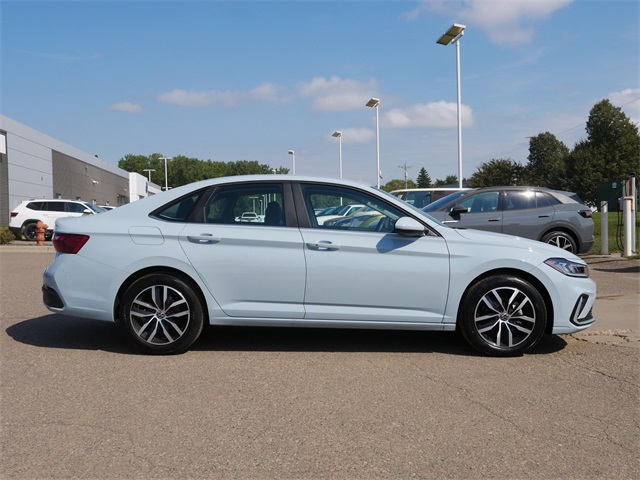2025 Volkswagen Jetta 1.5T SE photo 7