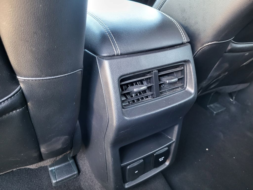 2020 Ford Edge ST photo 10