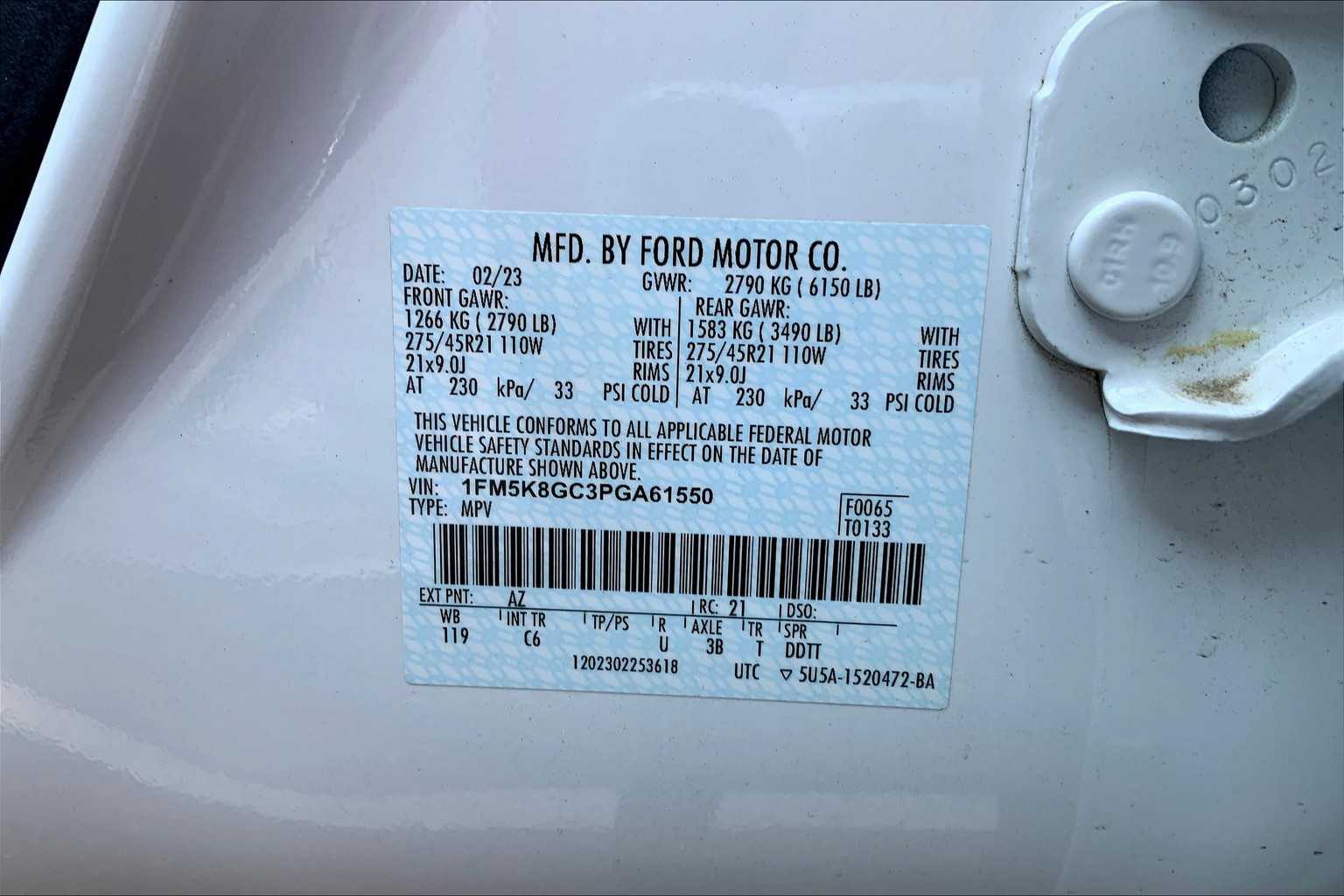 2023 Ford Explorer ST photo 30