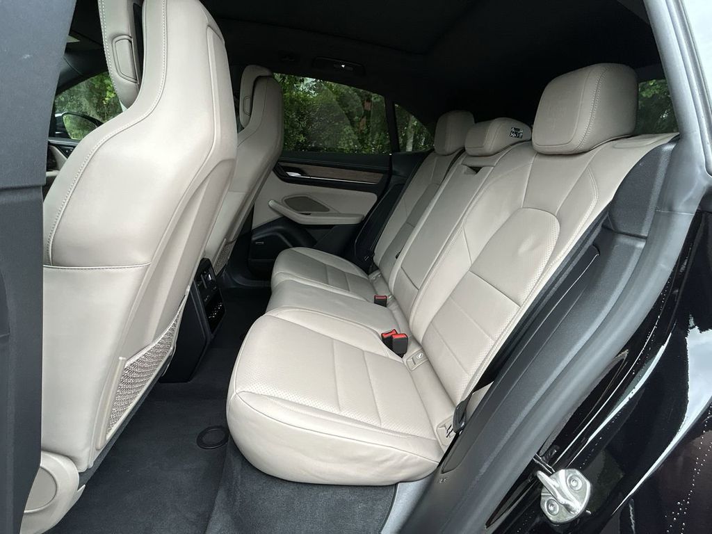 2024 Porsche Macan Electric 4 photo 25