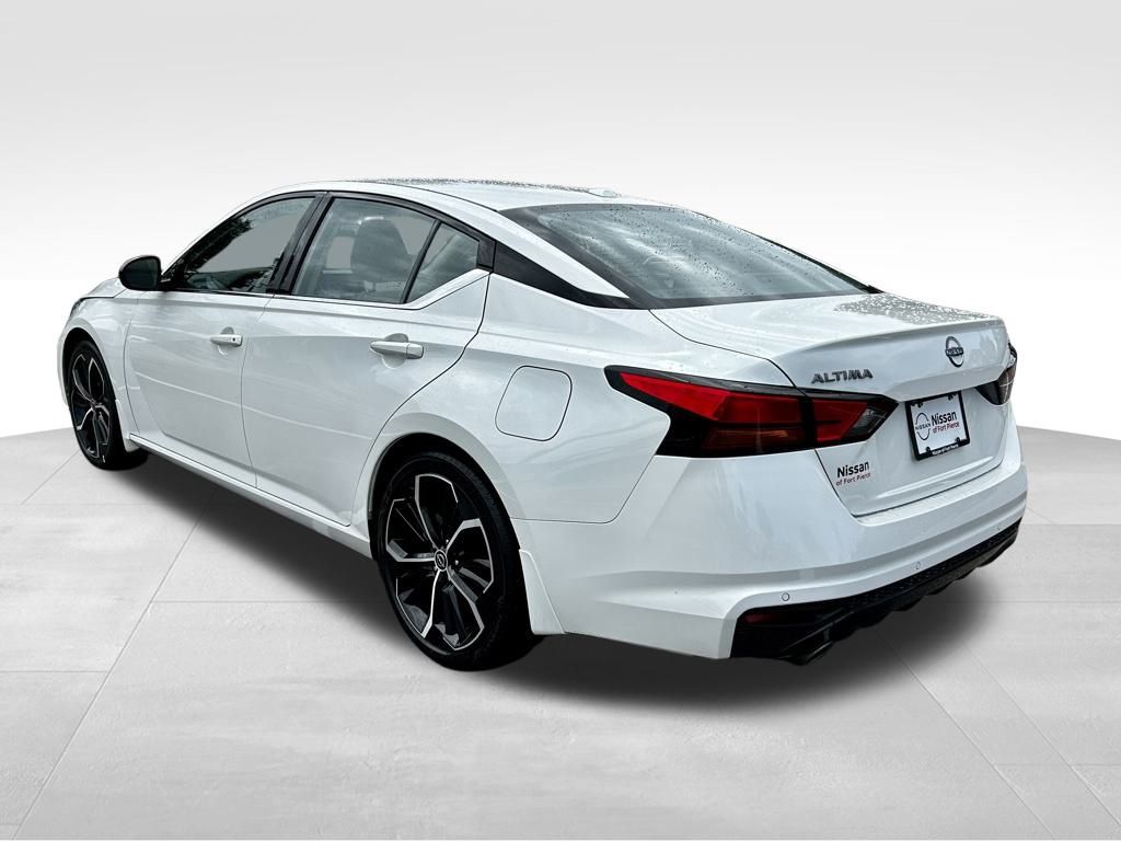 2024 Nissan Altima 2.5 SR photo 4