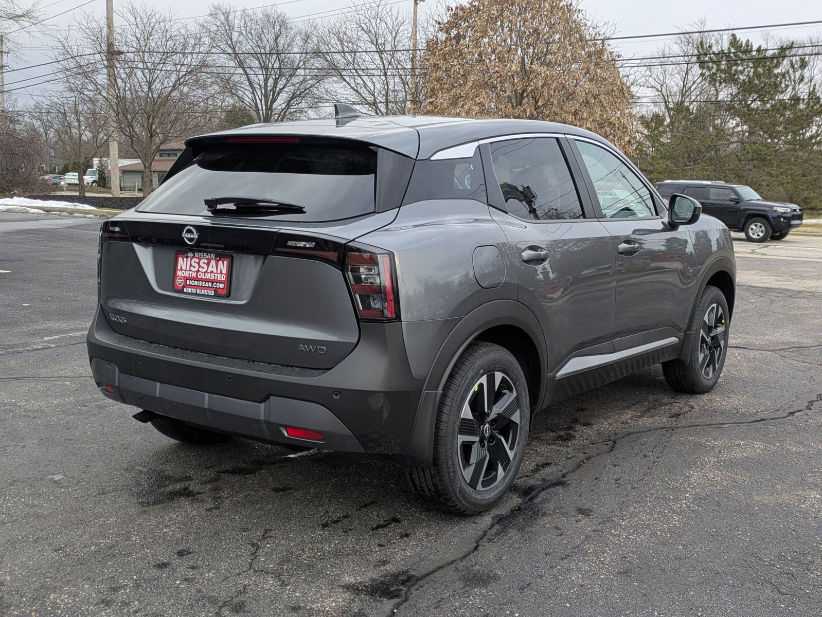 2025 Nissan Kicks SV photo 2