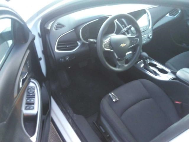 2023 Chevrolet Malibu 1LT photo 3
