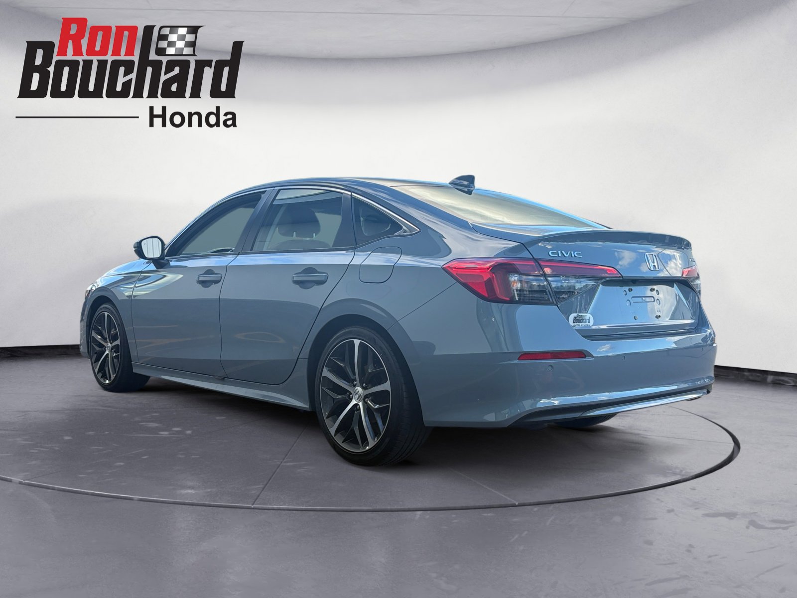 2024 Honda Civic Touring photo 4