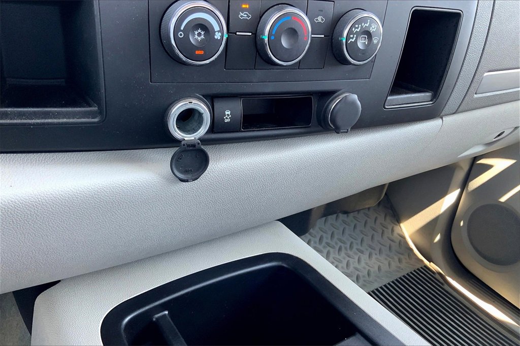 2013 Chevrolet Silverado 2500HD LT photo 32