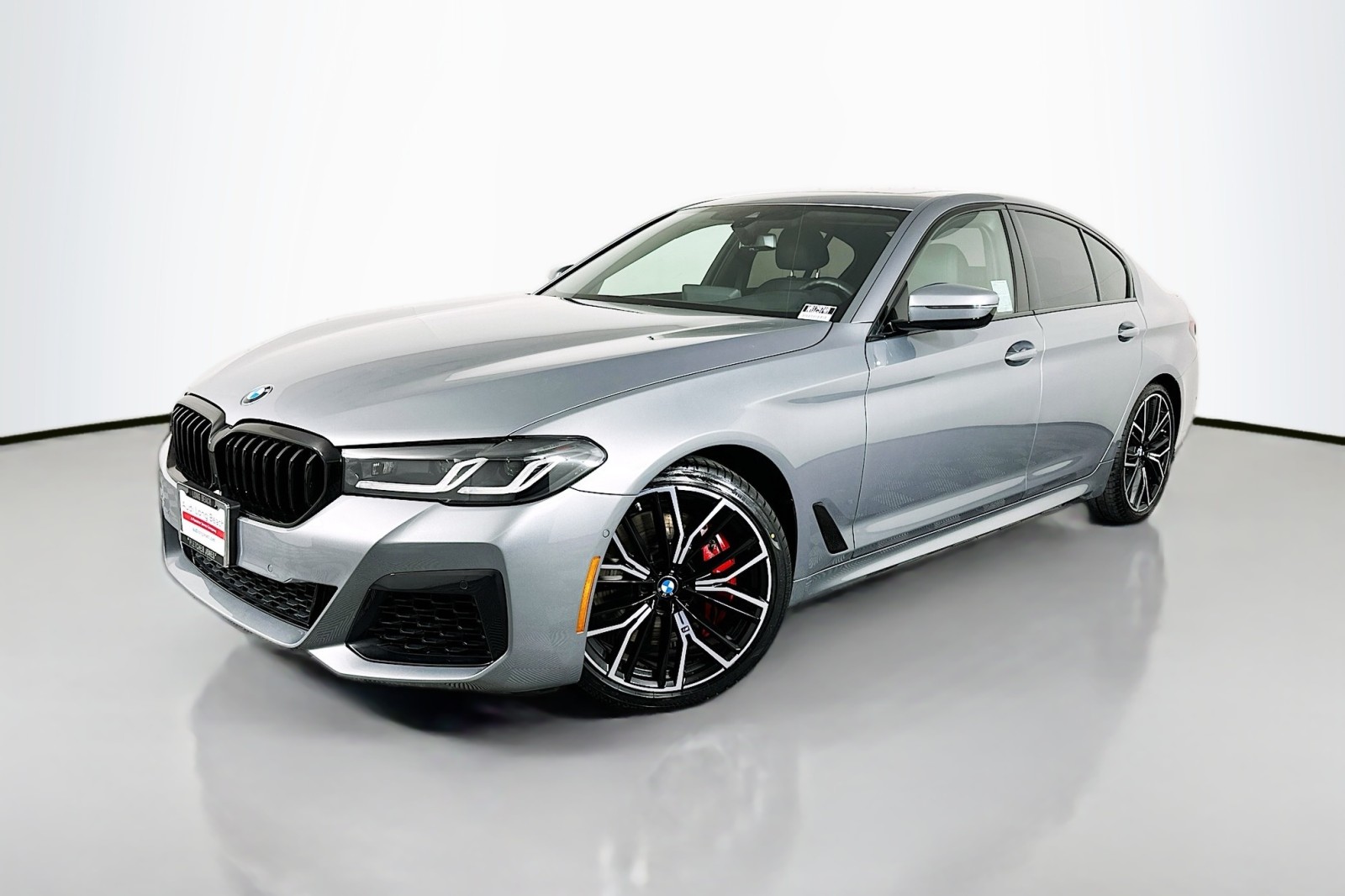 2023 BMW 5 Series 540i's photo