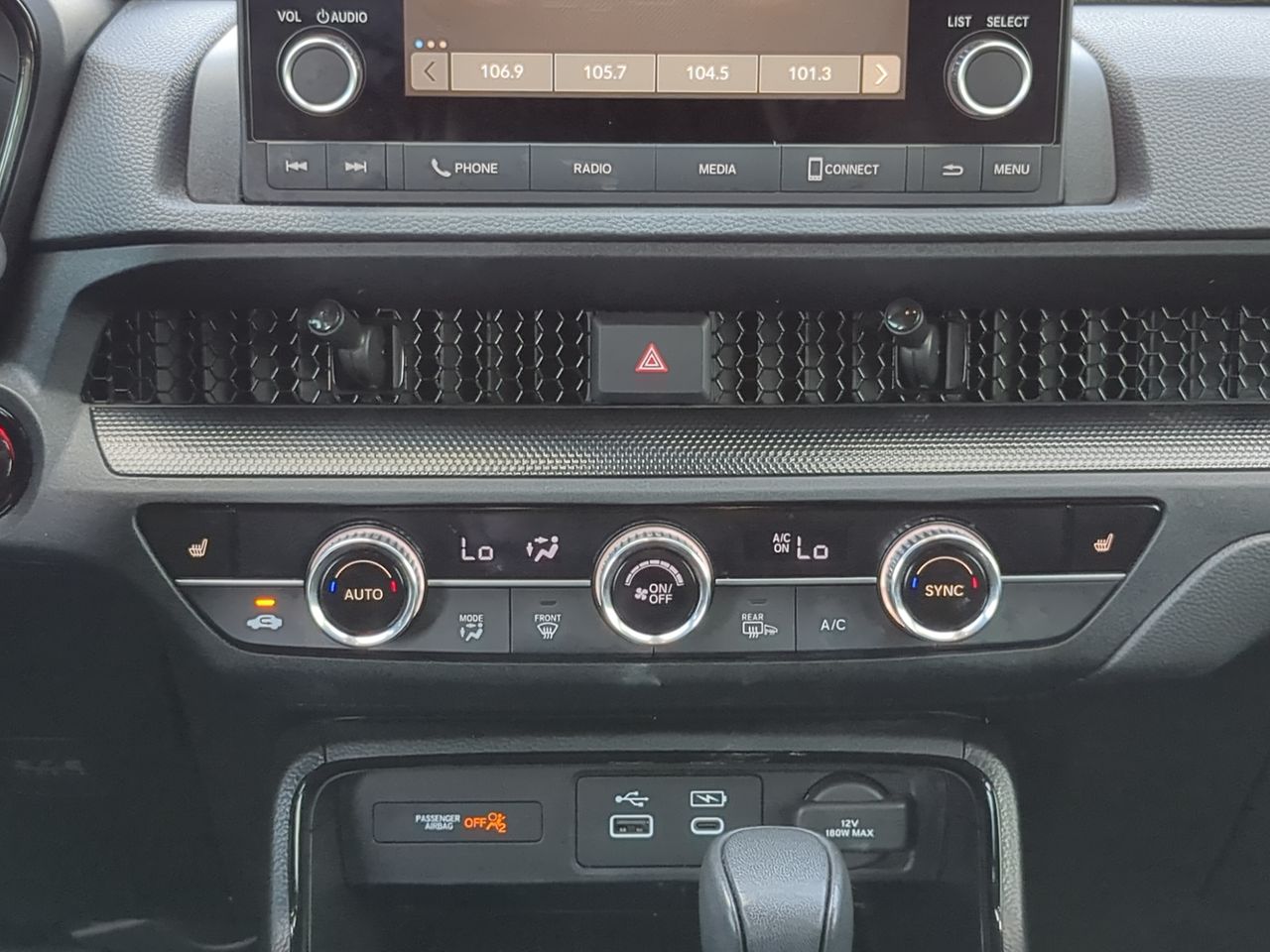 2024 Honda CR-V Hybrid Sport photo 17