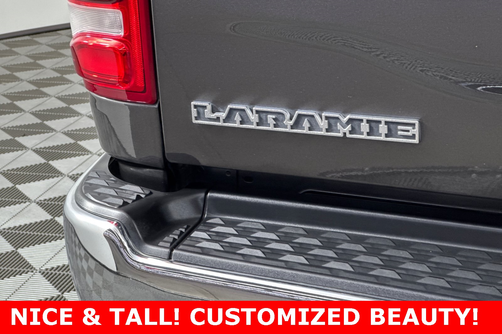 2022 Ram 2500 Laramie photo 11