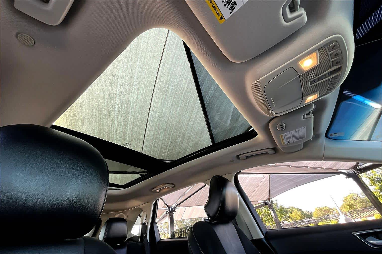 2015 Ford Edge Sport photo 4