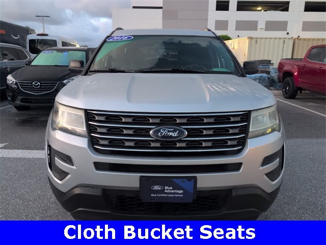 2016 Ford Explorer Base photo 3