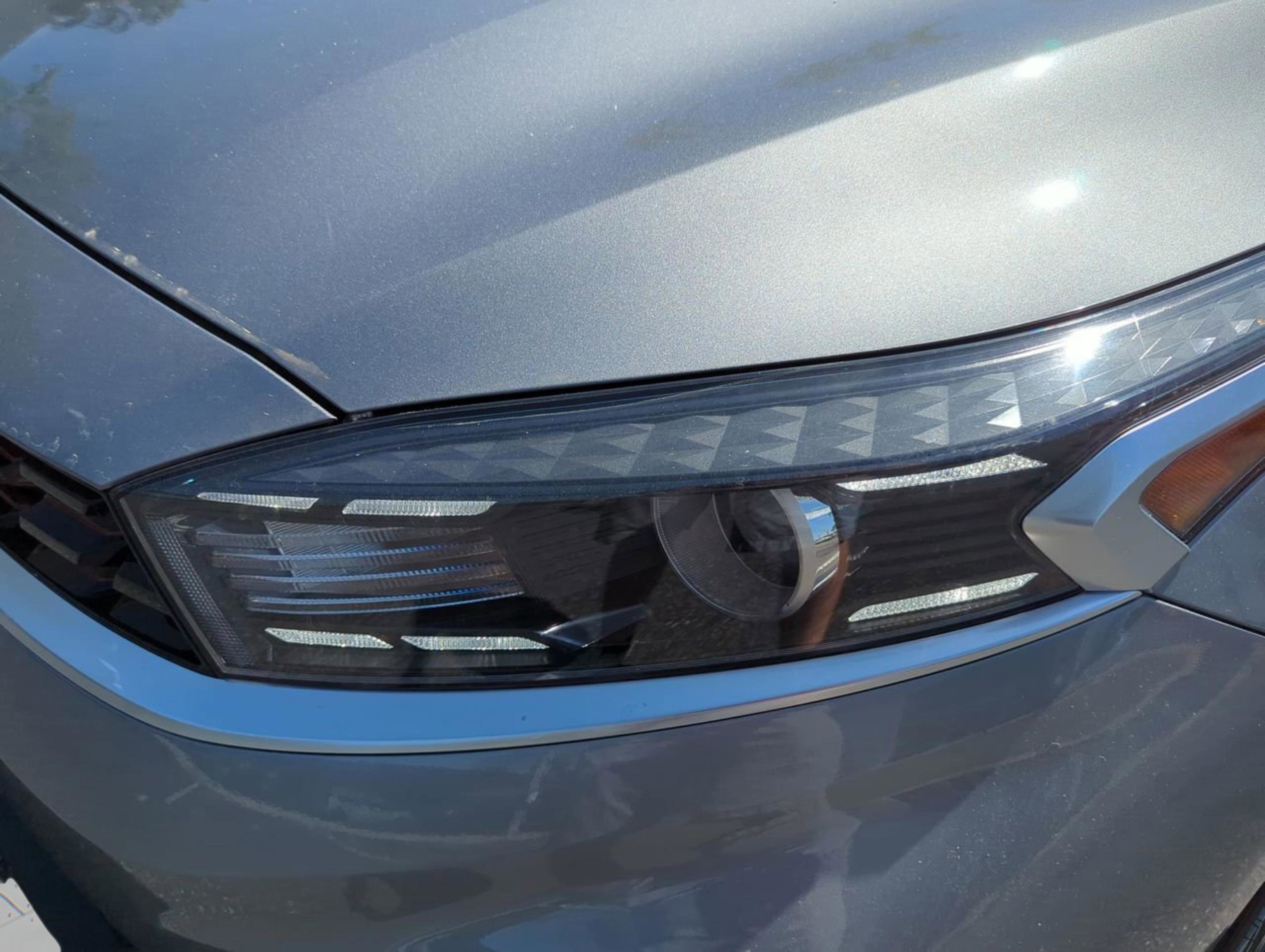 2024 Kia Forte GT-Line photo 5