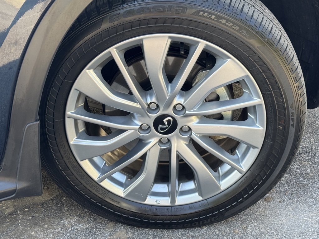 2024 Infiniti QX50 Luxe photo 4