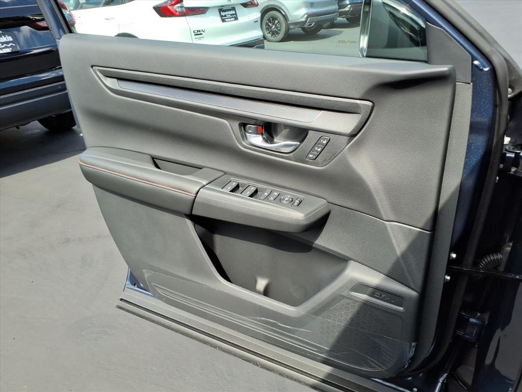 2026 Honda CR-V Hybrid Sport-L photo 11
