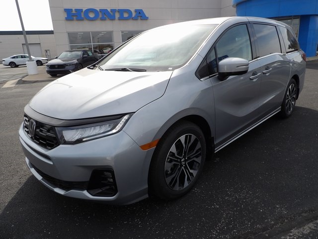 2026 Honda Odyssey Elite photo 3
