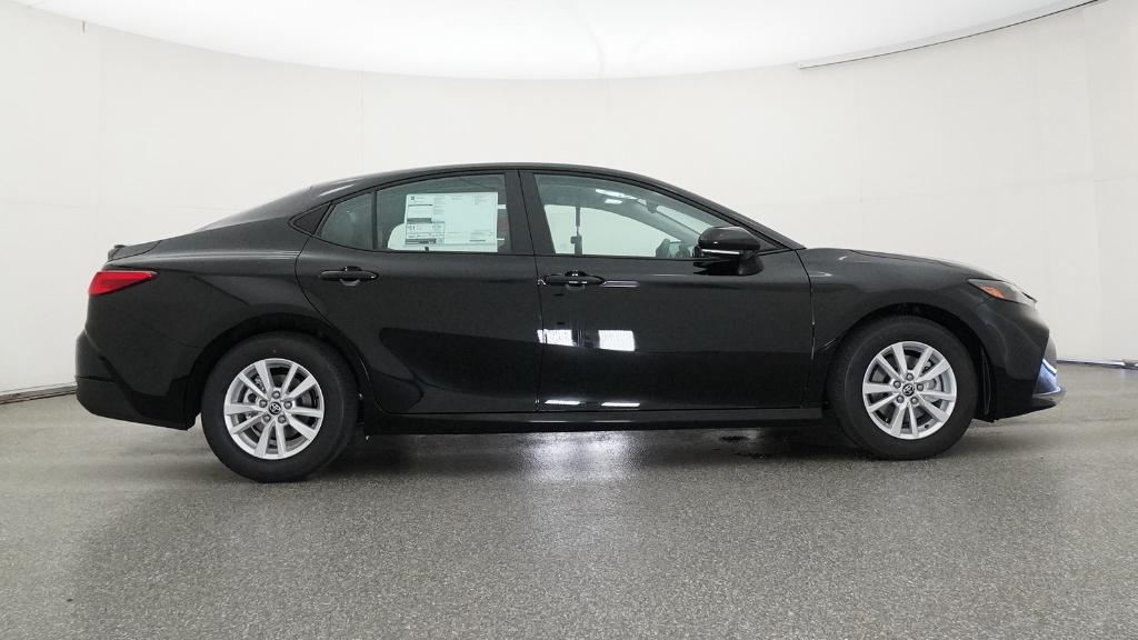 2026 Toyota Camry LE photo 26